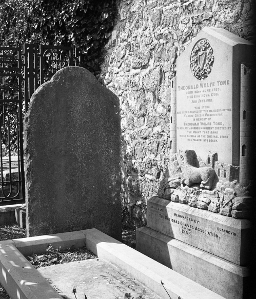 Wolfe Tone grave